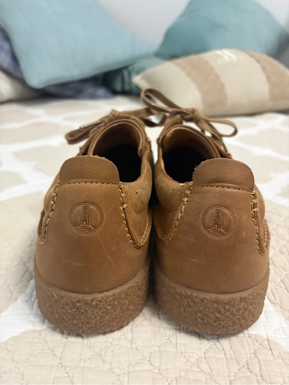 Clarks Men's Casual Lace-Up Oxfords in Tan Brown